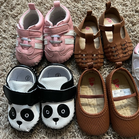 Baby Girl shoes - 5 pair; 2 are Osh Kosh and 3 are HsdsBebe; all size two (2) - Picture 2 of 8